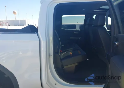 2020 GMC Sierra 1500 4Wd Short Box At4 z USA, uszkodzony, nr VIN 3GTU9EET5LG442800